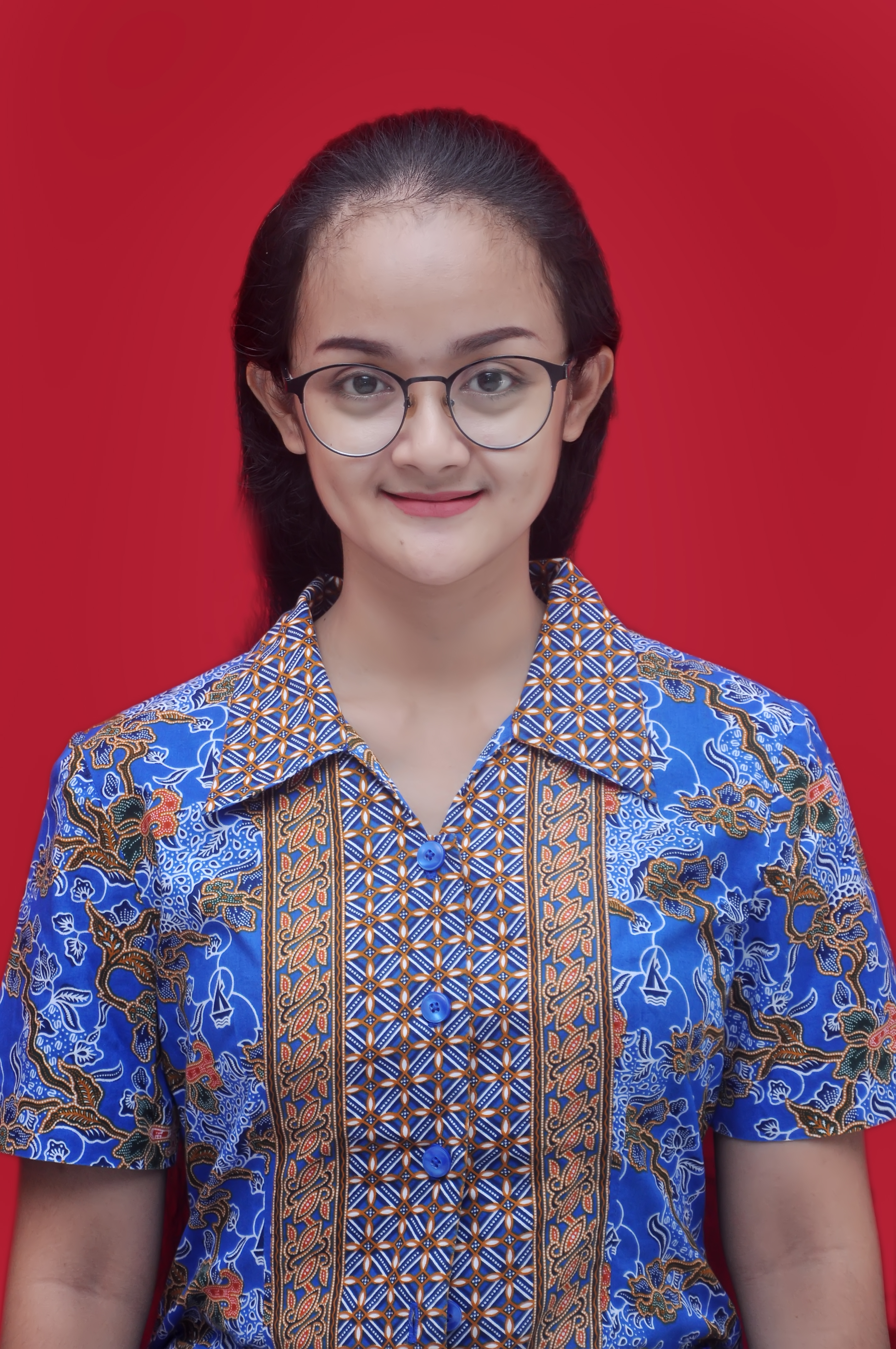 Agnes Niki Pinesti, S. Pd.